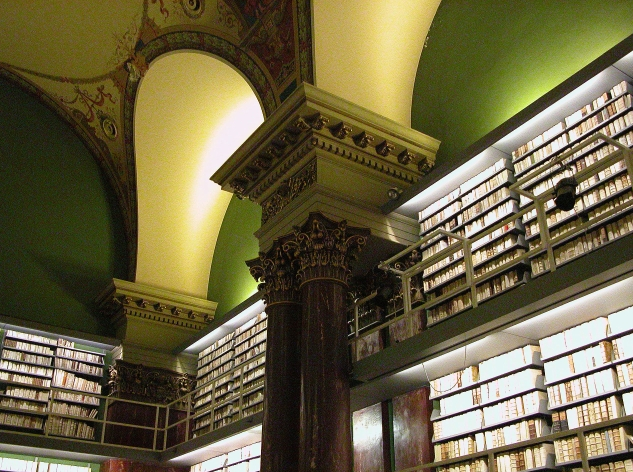 Interior de la Biblioteca Augusta